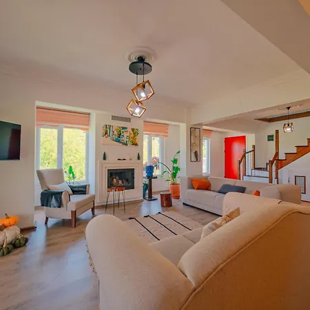 Muhafazakar,havuzlu,muestakil Bahceli 12-16 Kisilik Villa Sakarya (Marmara)